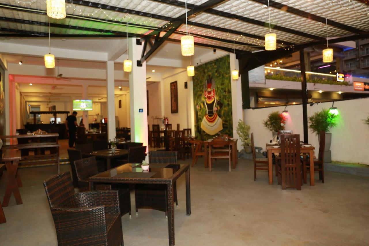 Coconut Primitive Hotel Negombo Exterior photo